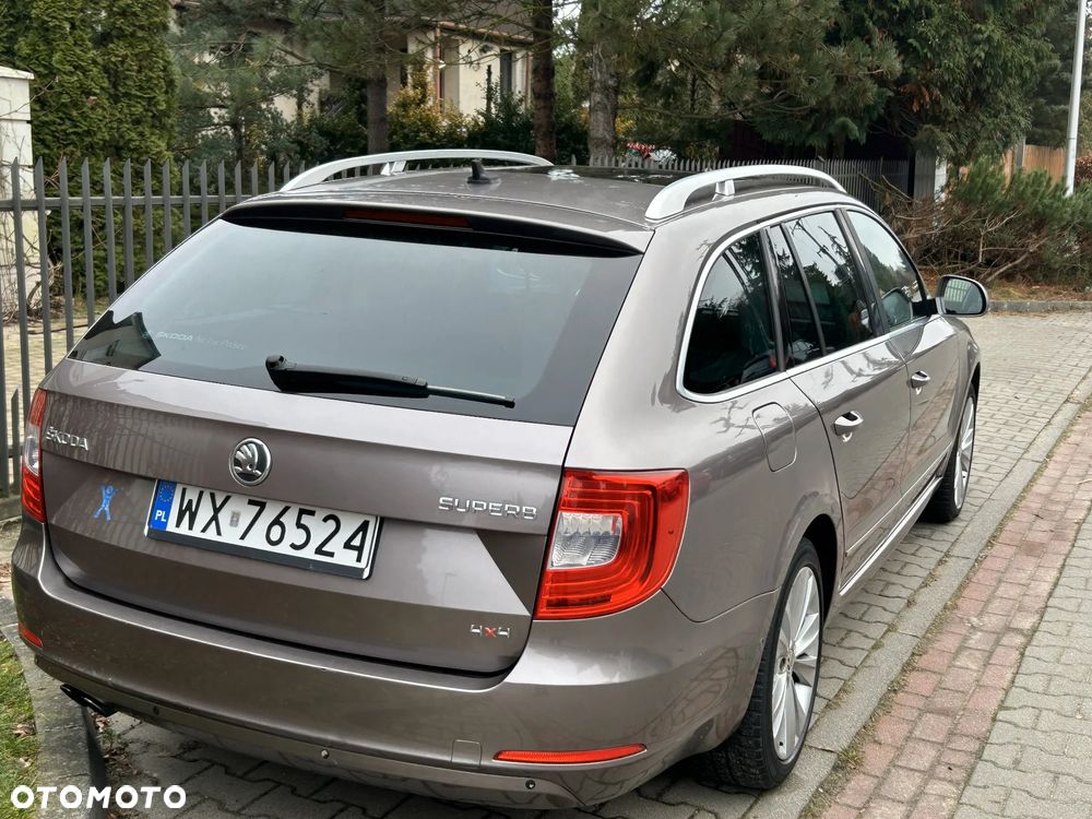 Skoda Superb 2.0 TDI Elegance Outdoor DSG - 6