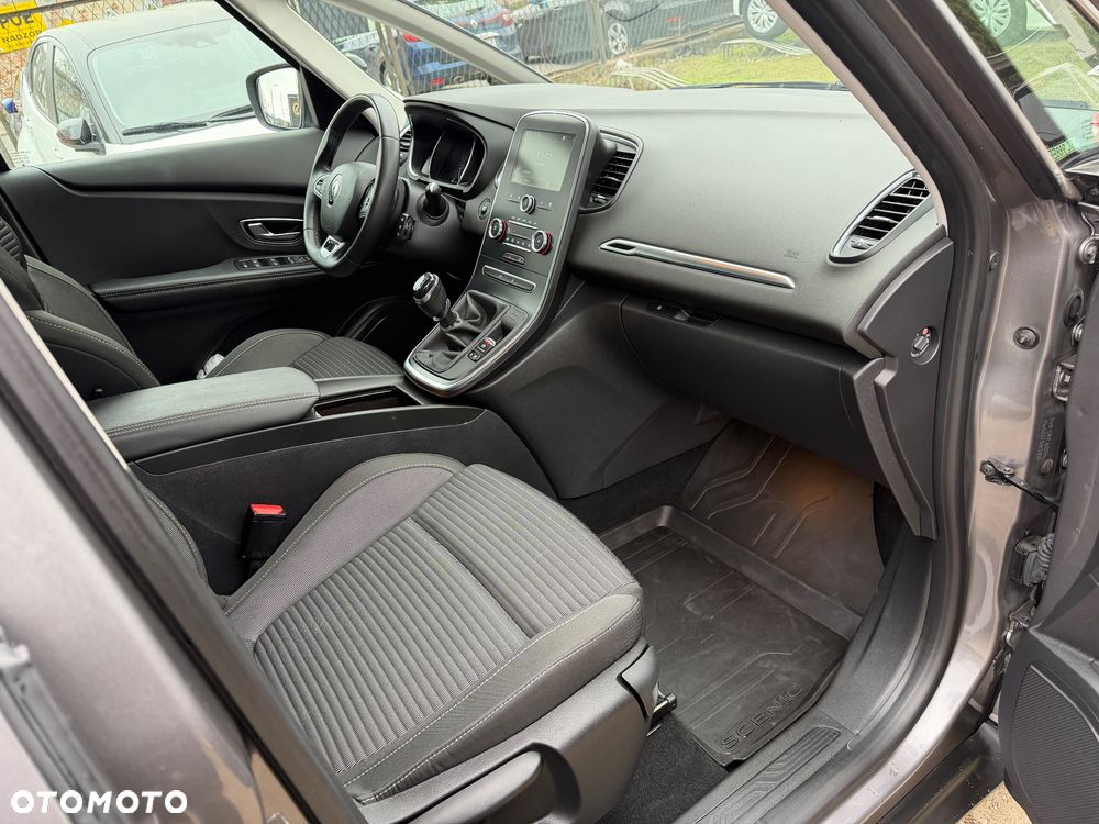 Renault Scenic - 15