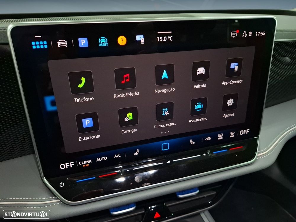 VW Passat Variant 1.5 TSI eHybrid Business DSG - 21