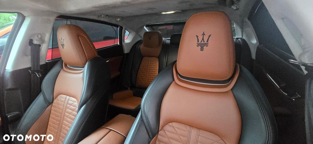 Maserati Quattroporte Q4 GranLusso - 15