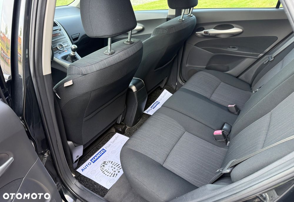 Toyota Auris - 18