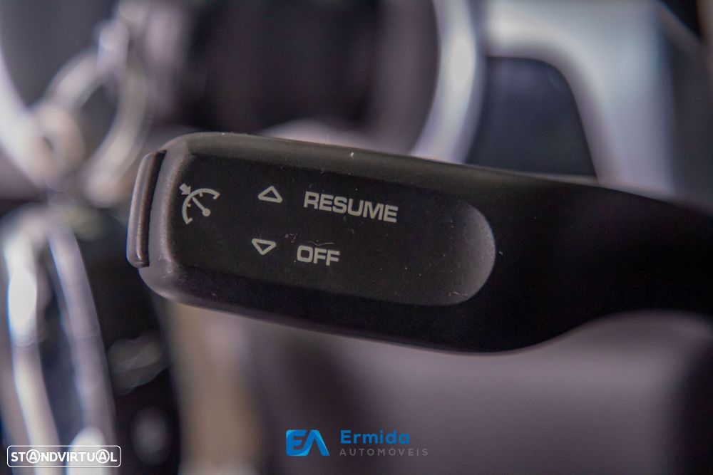 Porsche Cayenne - 51