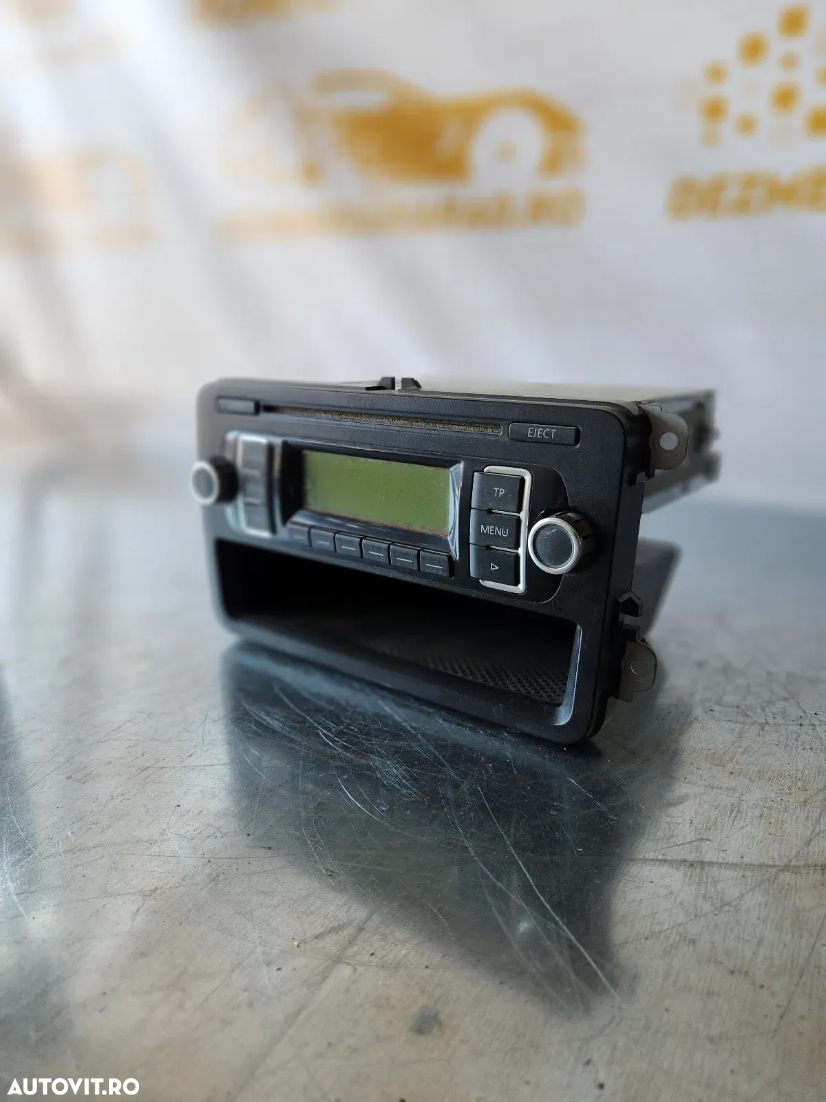 Radio Cd Vw Golf 5 Golf 6 Jetta Touran Caddy Etc. Cod 1KA - 3