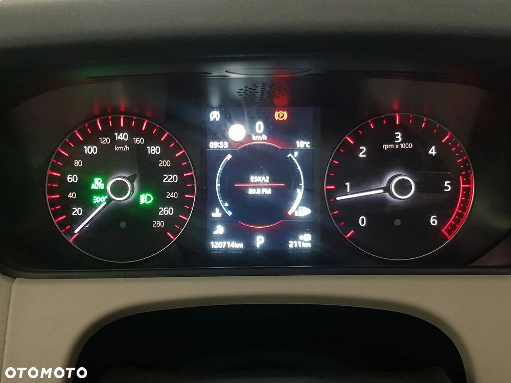 Land Rover Range Rover Velar 2.0 SD4 R-Dynamic SE - 23