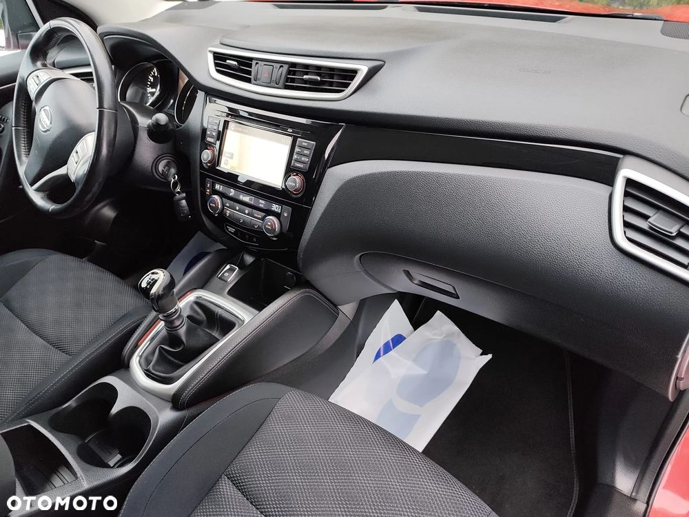Nissan Qashqai 1.6 DIG-T 360 - 16
