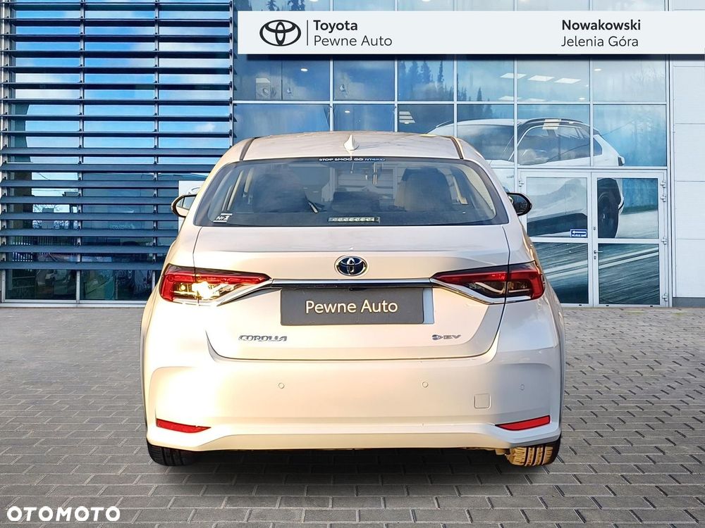 Toyota Corolla 1.8 Hybrid Comfort - 6