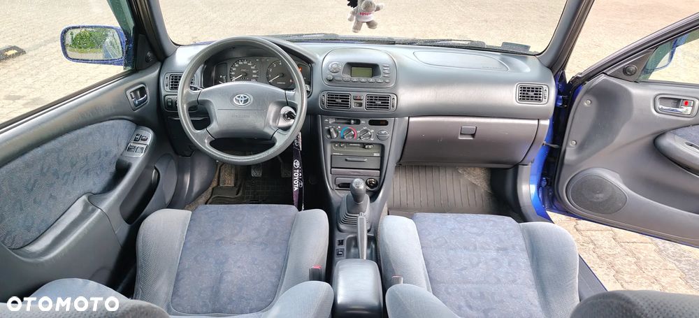 Toyota Corolla 1.4 VVT-i - 11