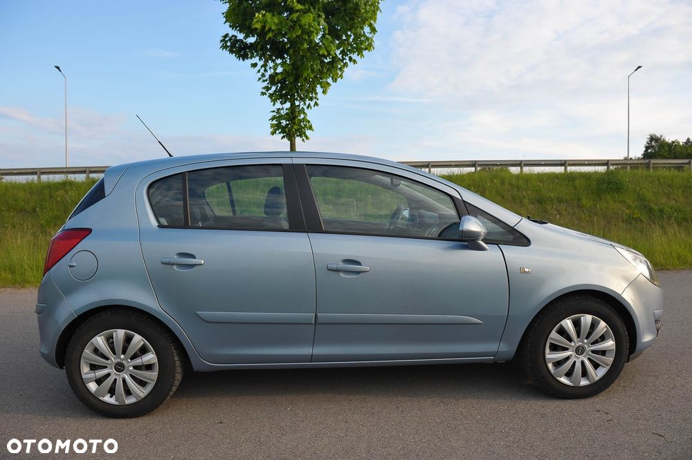 Opel Corsa 1.4 16V Edition - 6