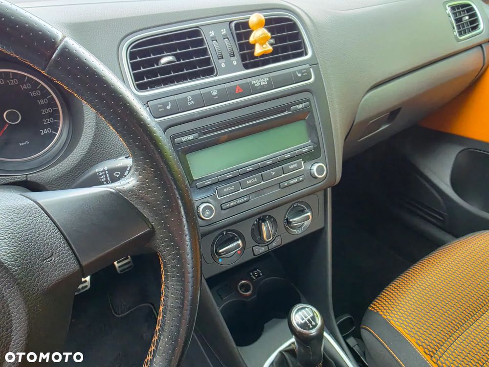 Volkswagen Polo - 16