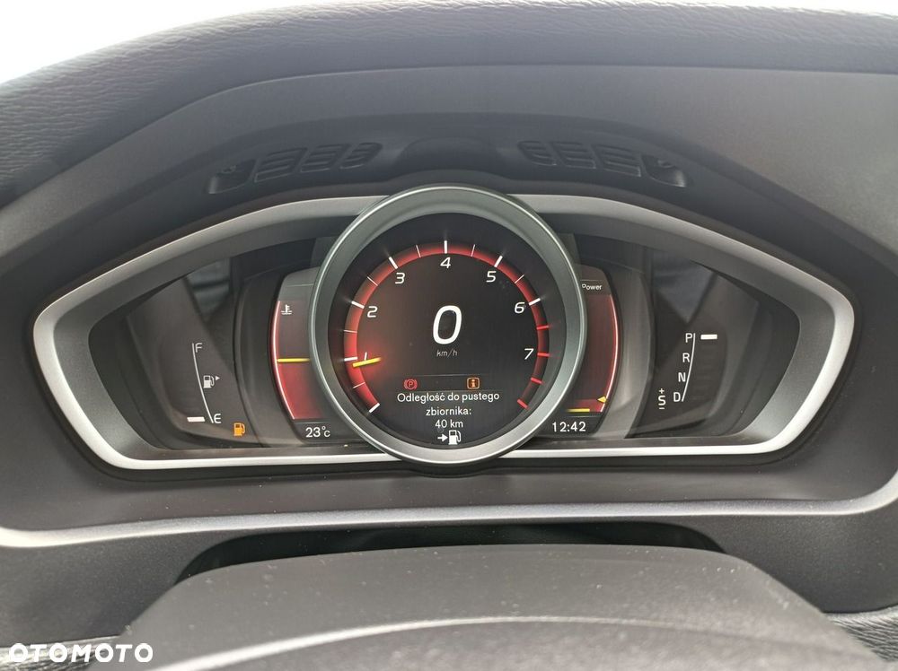 Volvo V40 - 30