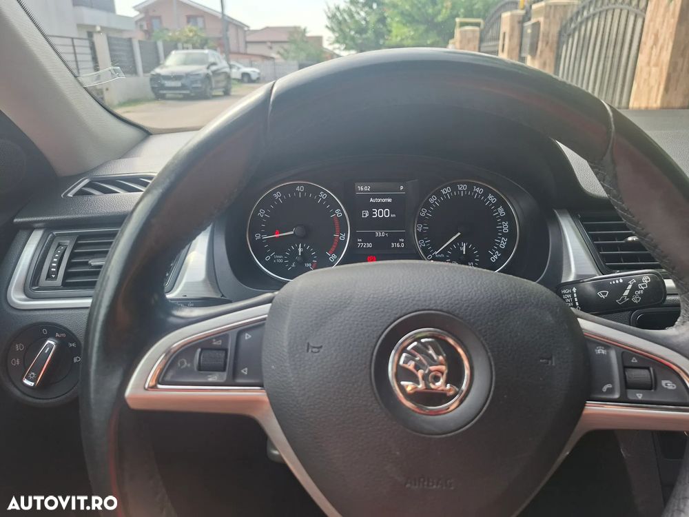 Skoda RAPID 1.4 TSI DSG Style - 7