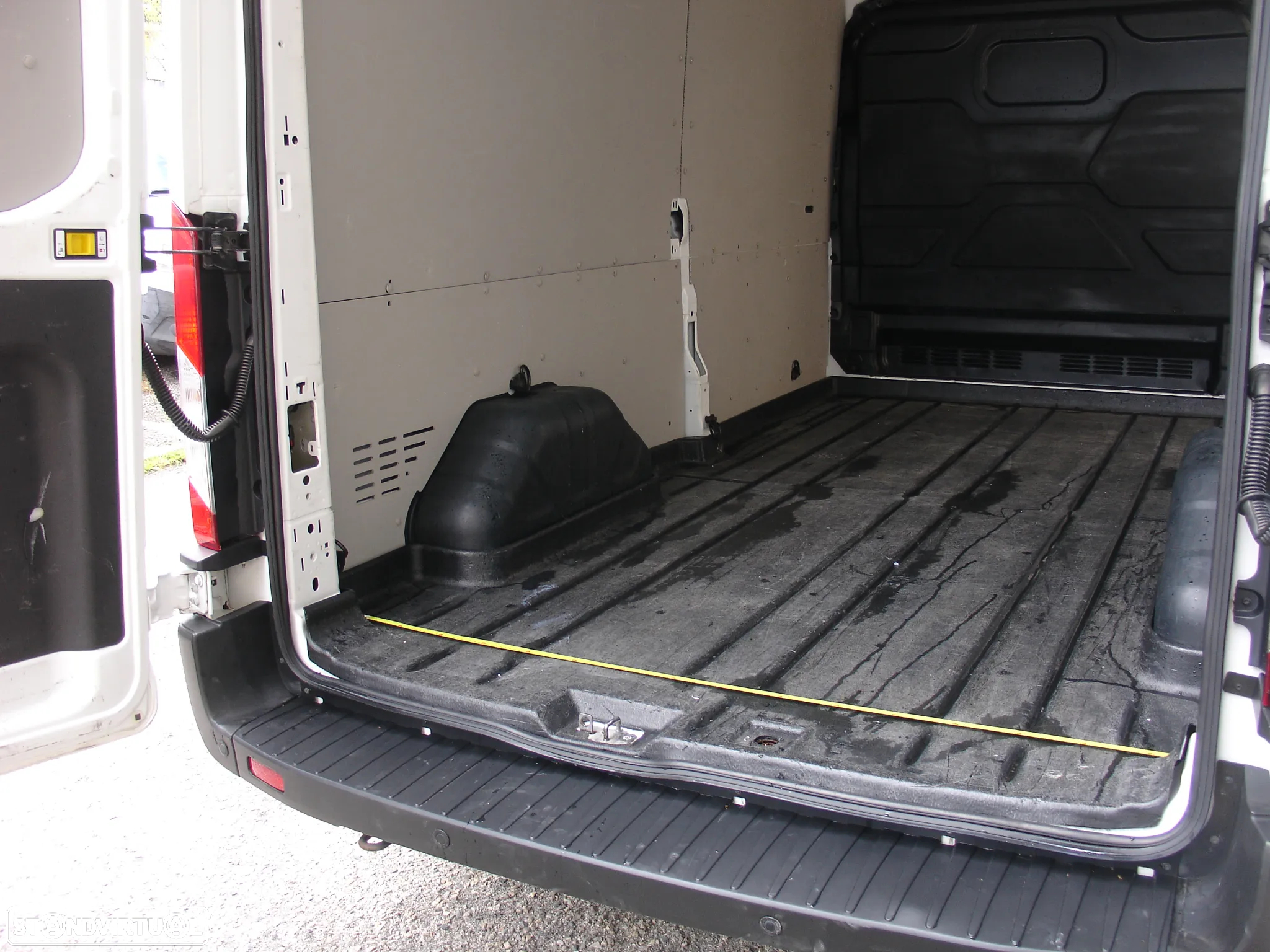 Ford transit - 18