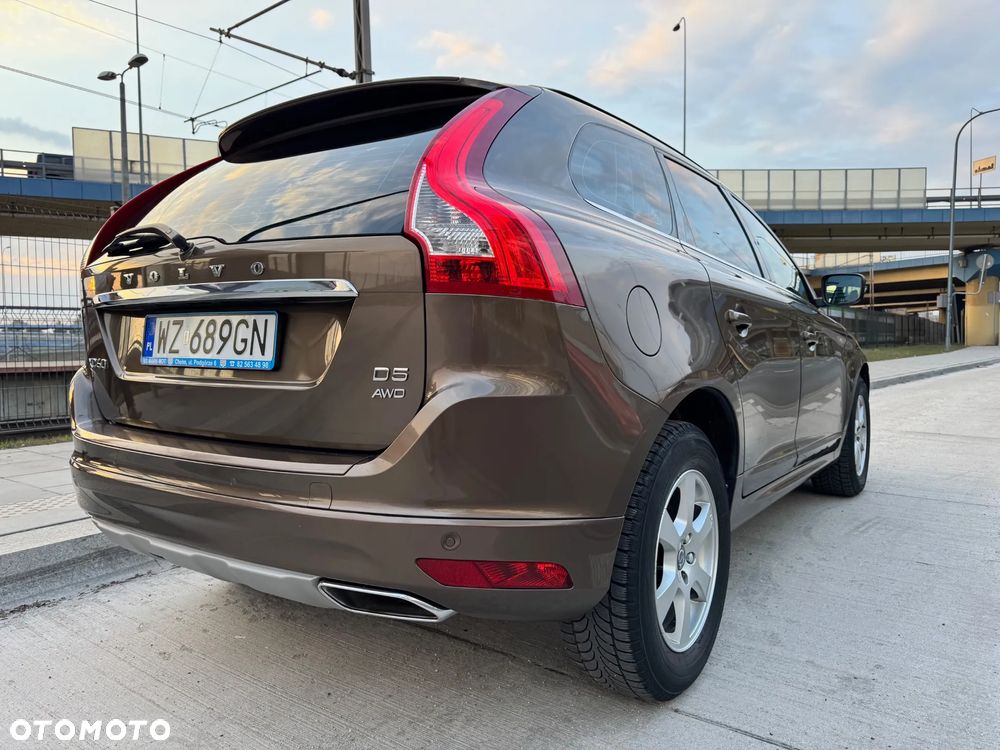 Volvo XC 60 D5 AWD Momentum - 7