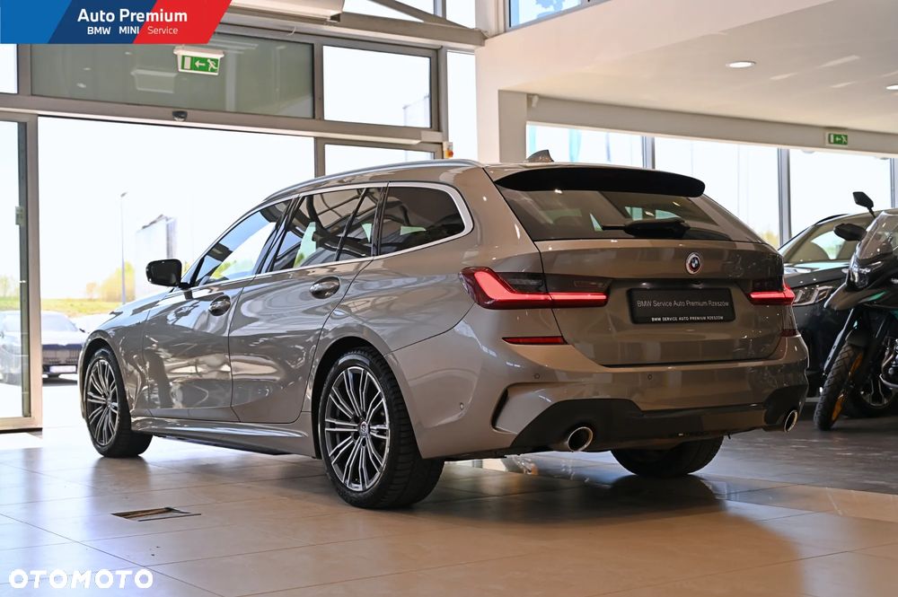 BMW Seria 3 330i xDrive M Sport sport - 20