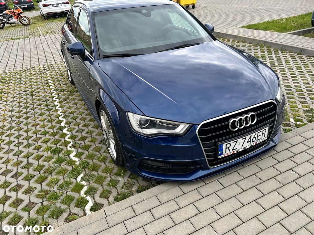 Audi A3 Sportback 2.0 TDI S tronic S line Sportpaket - 2