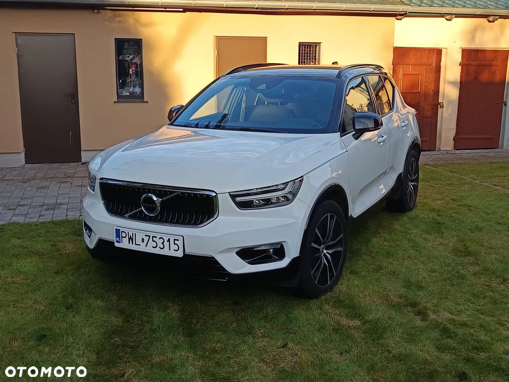 Volvo XC 40 D3 AWD Geartronic Momentum - 1