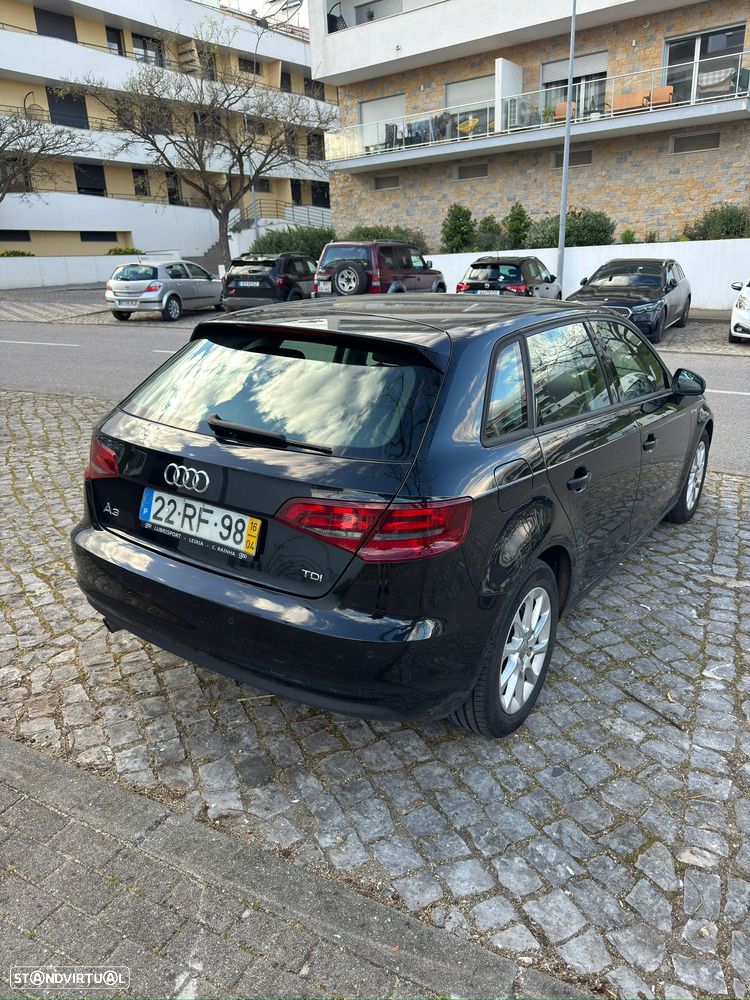 Audi A3 Sportback 1.6 TDI Attraction - 4