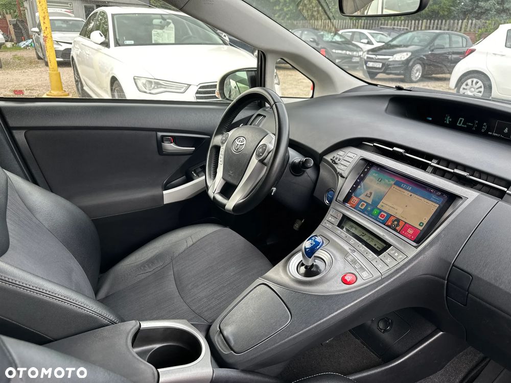 Toyota Prius - 18