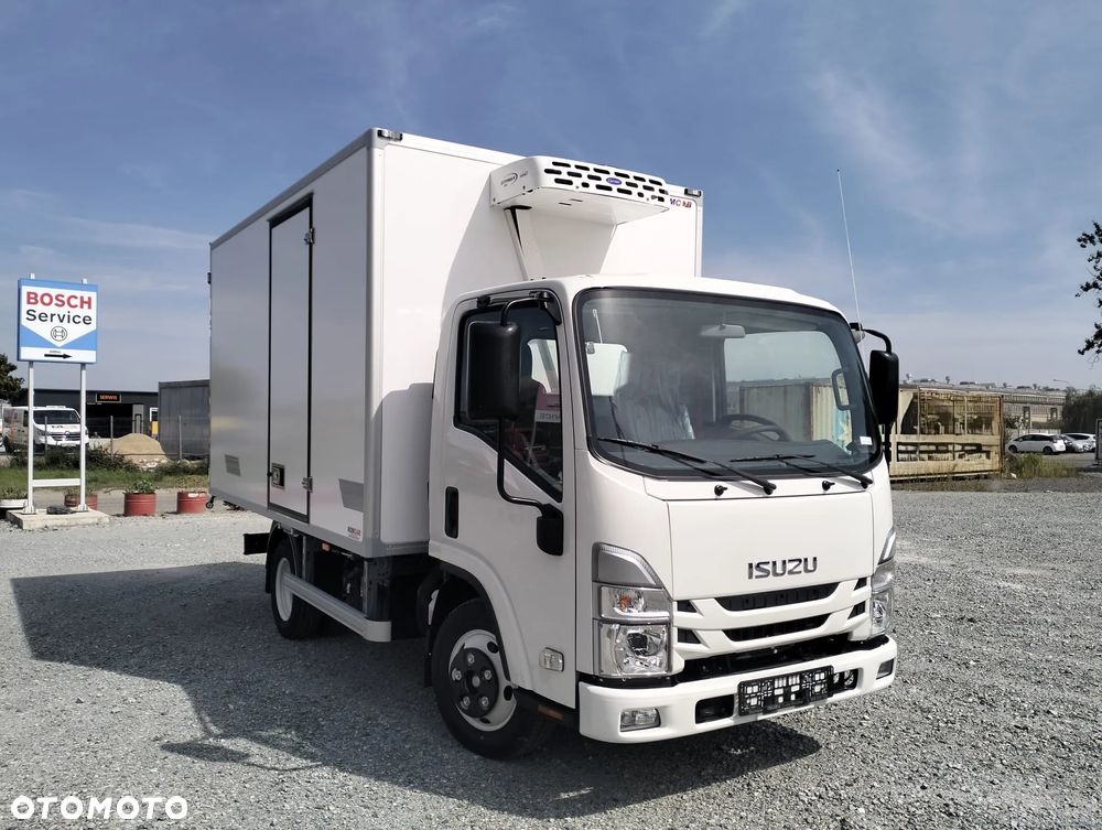 Isuzu M27 - 1