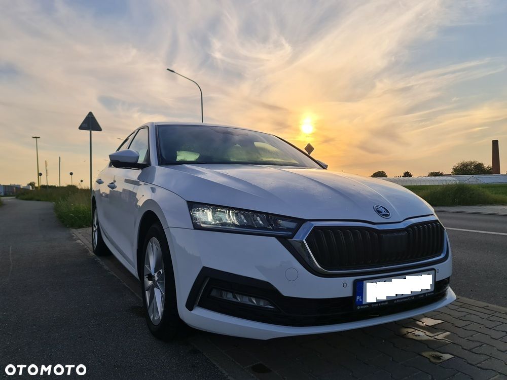 Skoda Octavia 2.0 TDI Ambition DSG - 1