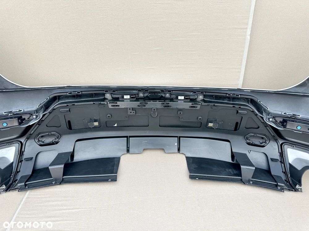 Zderzak Tylny Lamborghini URUS, kompletny - tył - 14