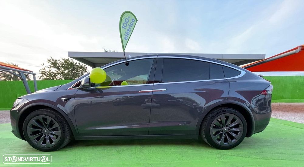 Tesla Model X 100D - 43