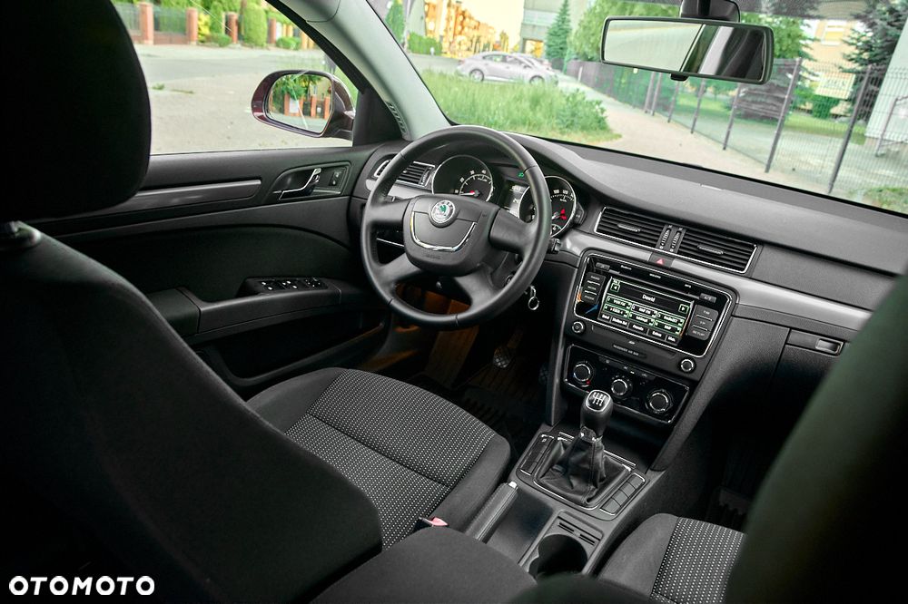 Skoda Superb 1.4 TSI Business - 32