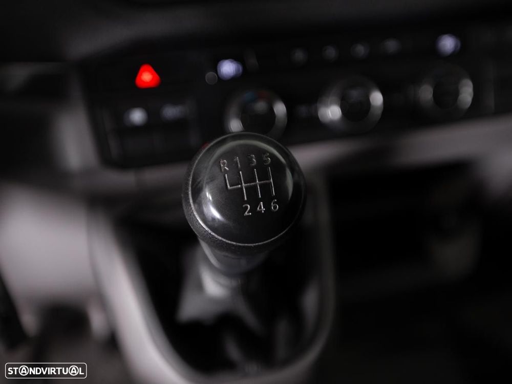 VW Crafter 2.0 TDI MWB HRF F (c/iva) - 19