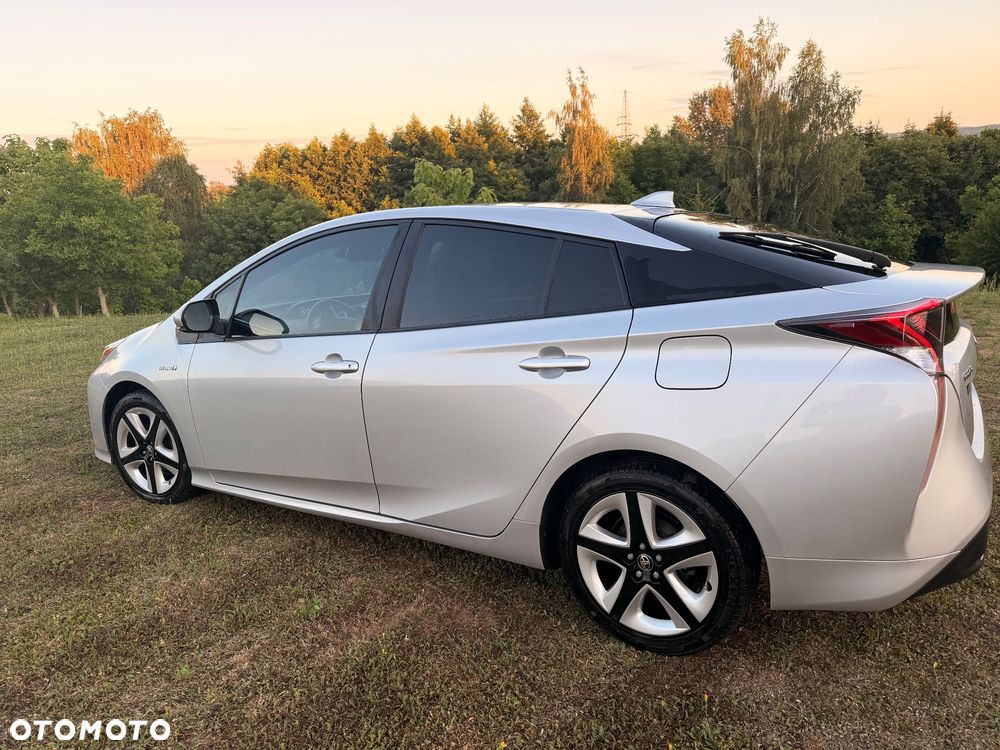 Toyota Prius 1.8 Hybrid Prestige - 6