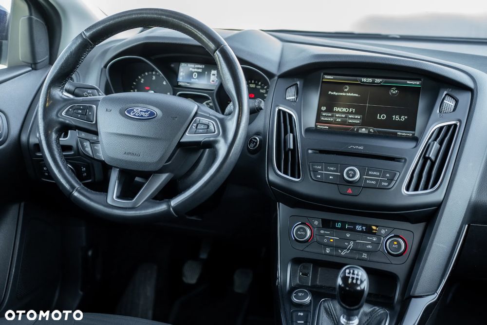 Ford Focus 2.0 TDCi Titanium ASS - 24
