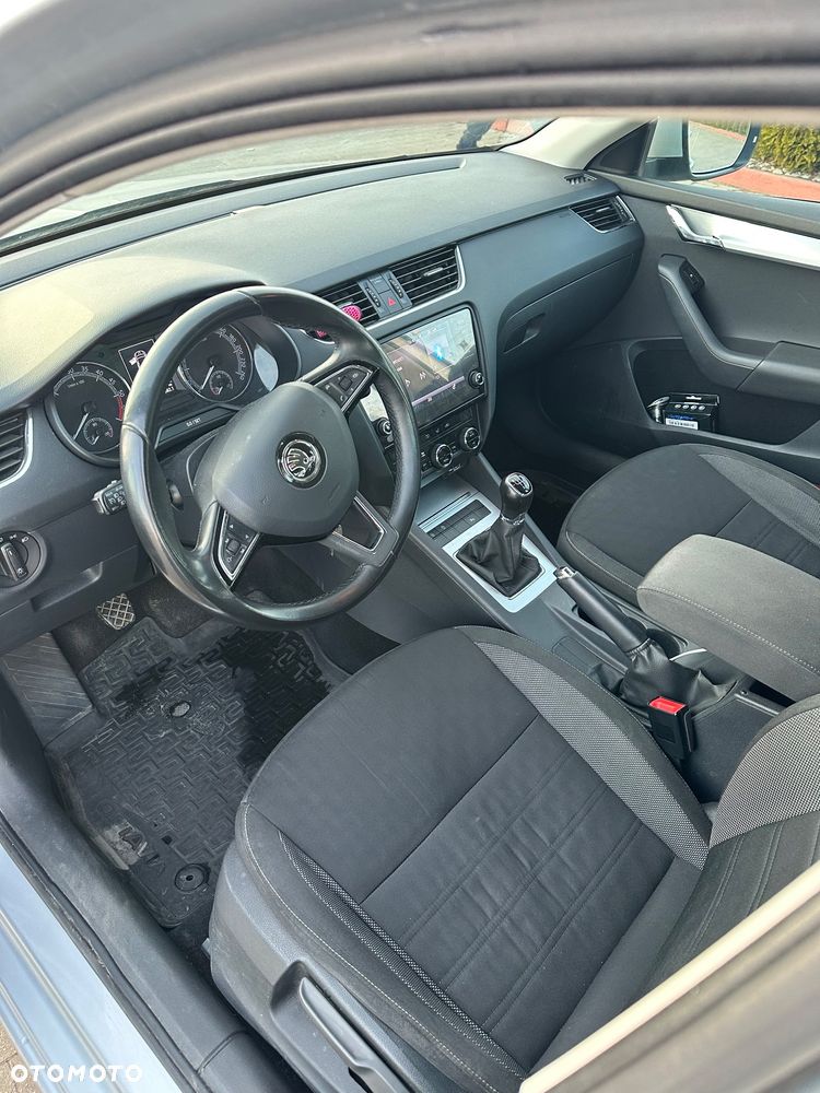 Skoda Octavia 2.0 TDI Clever - 9