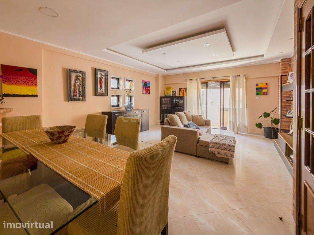Apartamento T3 com Suíte, 3 Varandas e Arrecadação de 14 m² | Avenida - Grande imagem: 5/26