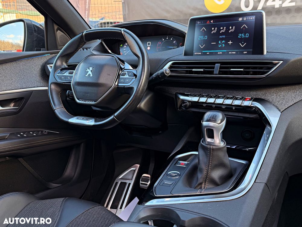 Peugeot 3008 PureTech 130 Stop & Start GPF Allure Pack - 29