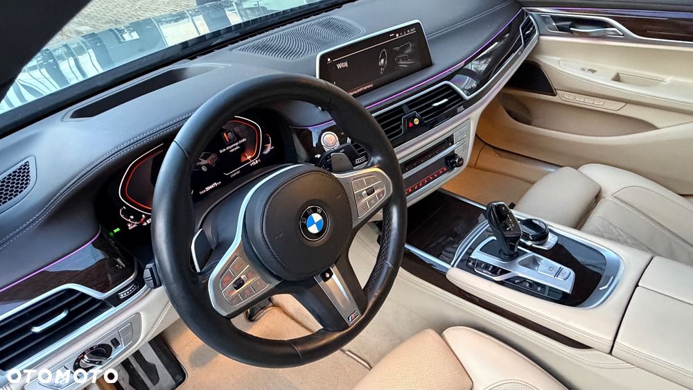 BMW Seria 7 - 35