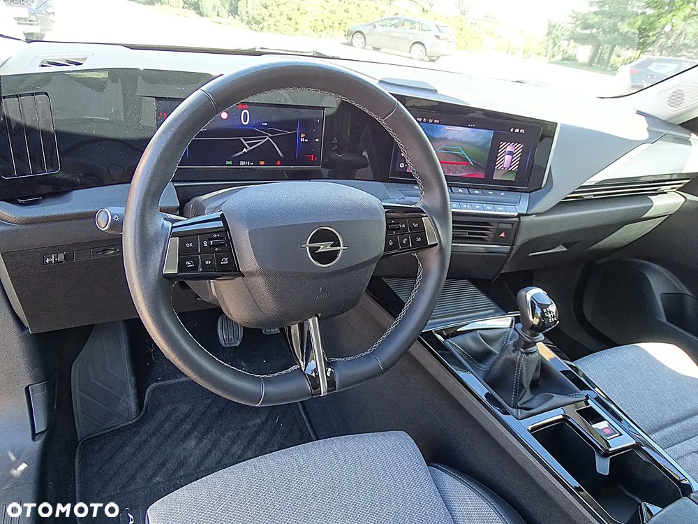 Opel Astra 1.2 Turbo GS - 29