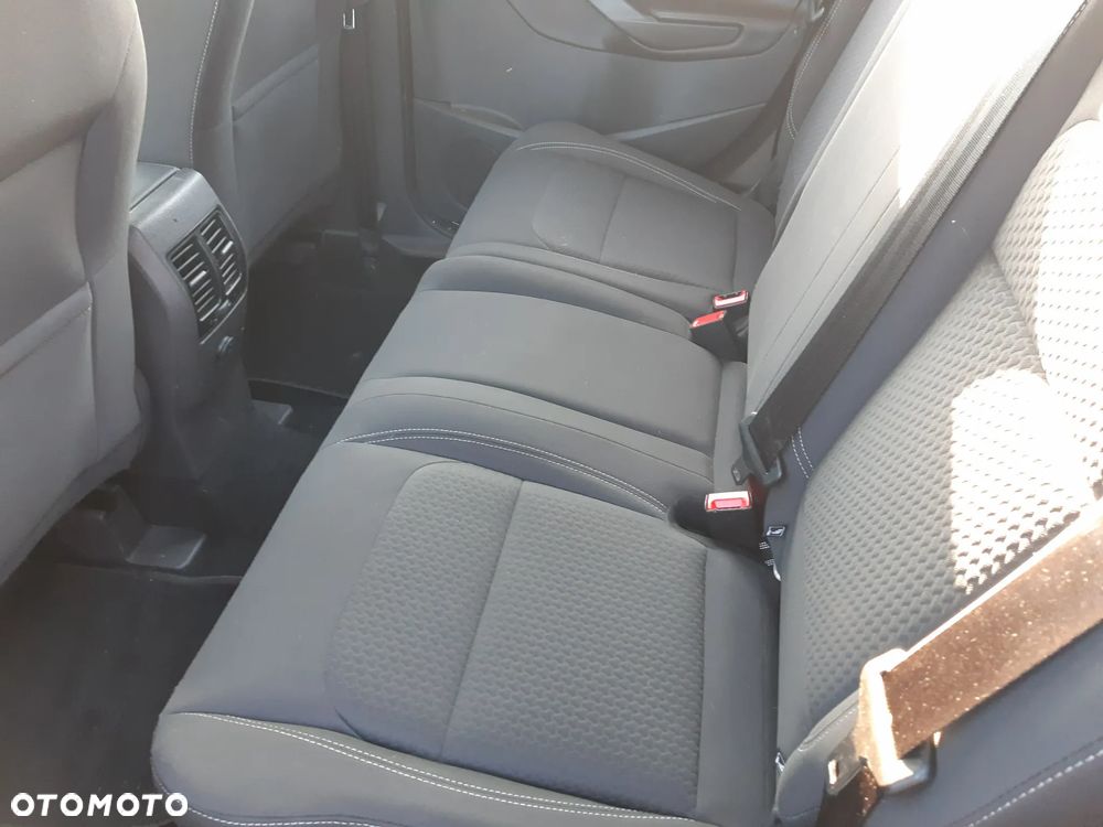 Ford Kuga 1.5 EcoBoost 2x4 Trend - 14