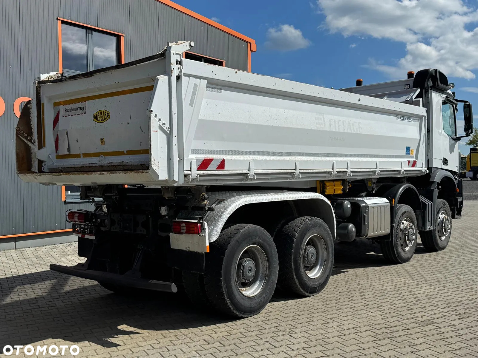 Mercedes-Benz AROCS 4145 8X8 EURO6 WYWROTKA TRÓJSTRONNA Z BORDATIKIEM - 5