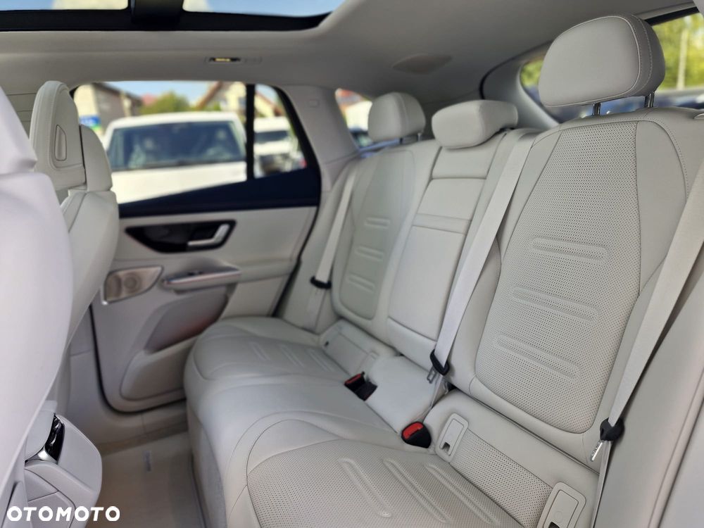 Mercedes-Benz EQE AMG 43 90.5kWh 4-Matic - 17