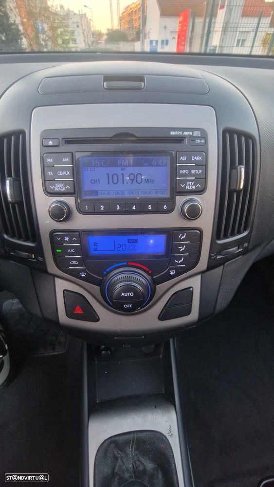 Hyundai i30 CW 1.6 CRDi STyle - 10