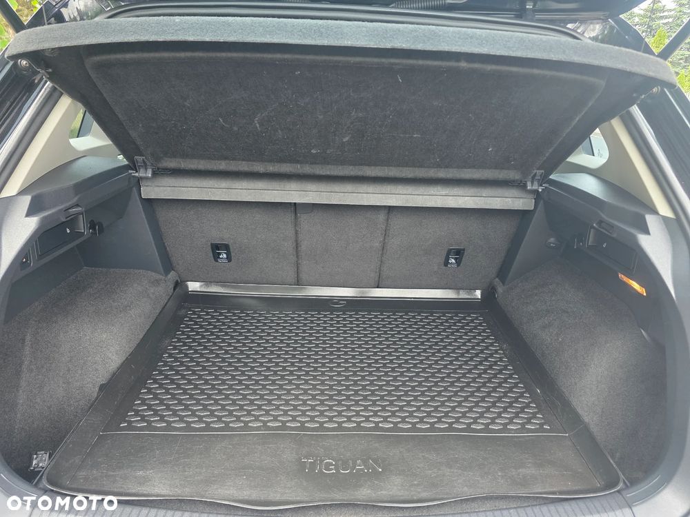 Volkswagen Tiguan 2.0 TDI SCR R-Line - 21