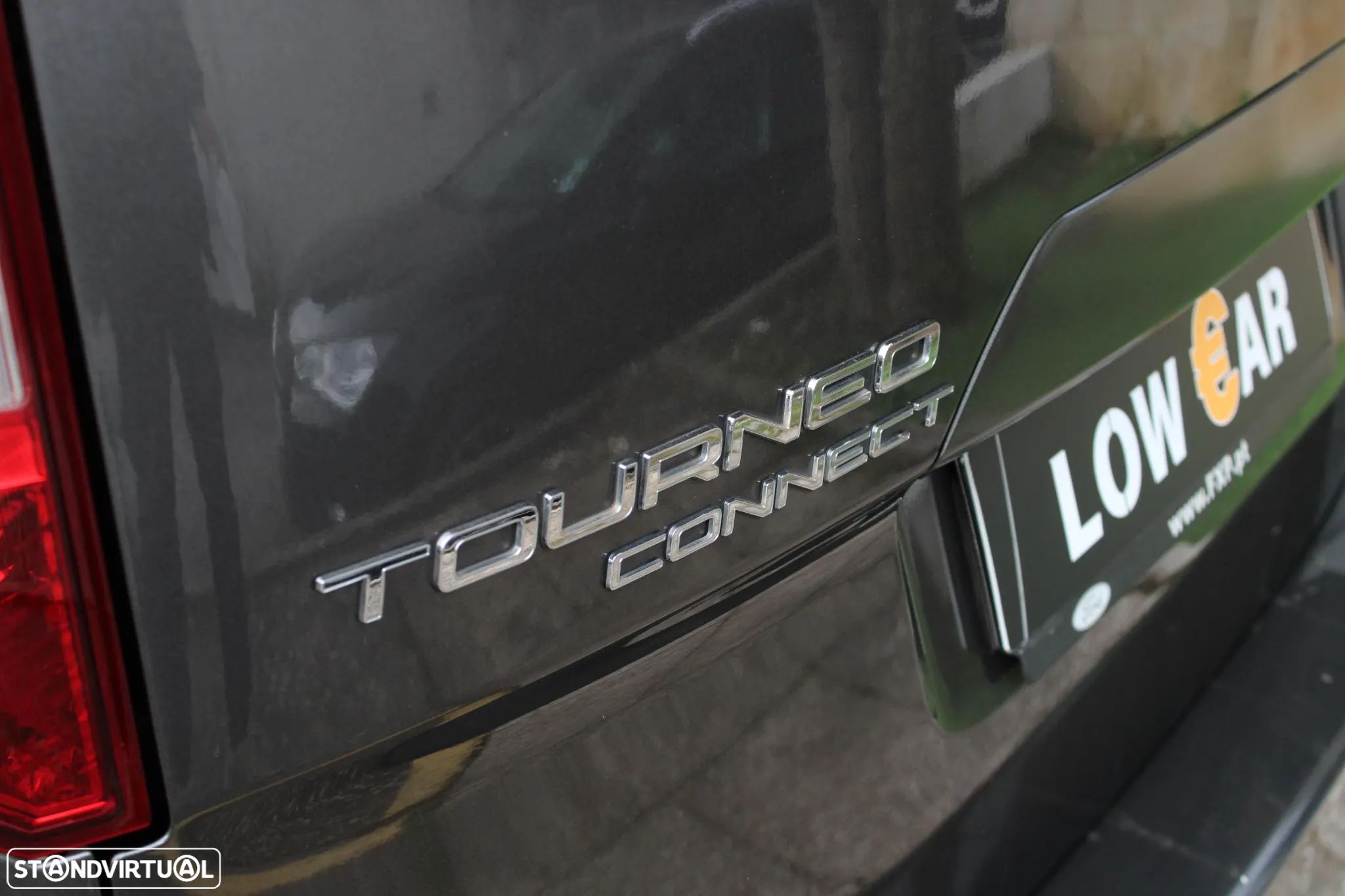 Ford Tourneo Connect Grand 1.5 TDCi Titanium - 23