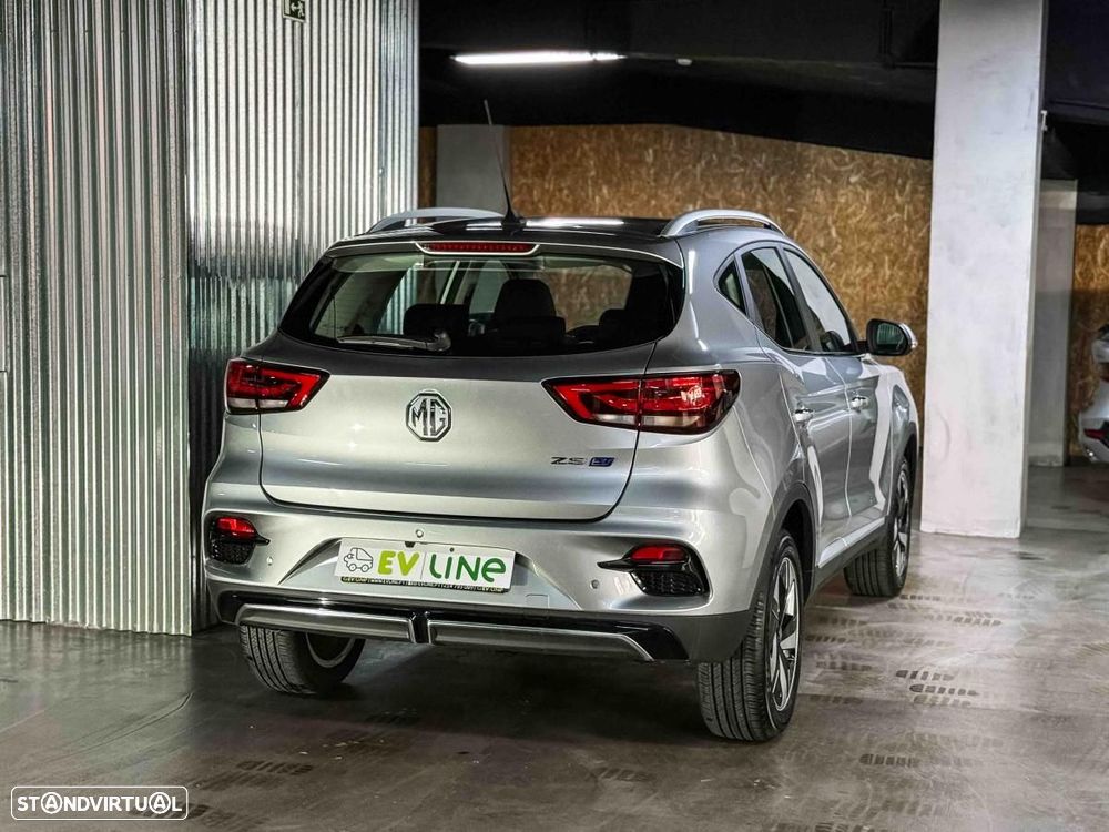 MG ZS EV 72.6 kWh Comfort OBC 11 kW - 11