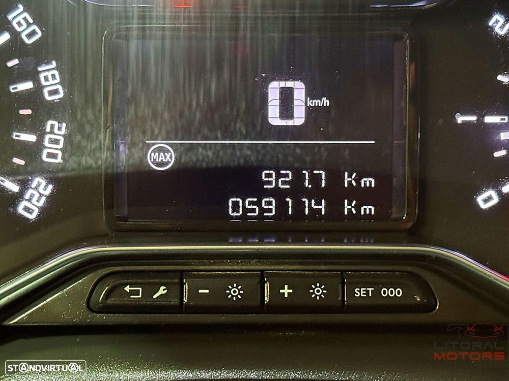 Citroën C3 Aircross 1.2 PureTech Shine - 26