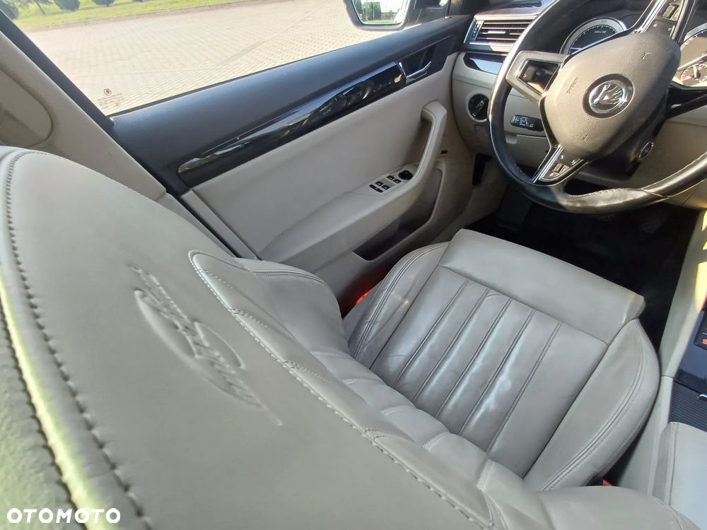 Skoda Superb 2.0 TDI 4x4 L&K DSG - 27