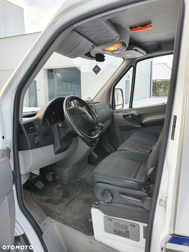Mercedes-Benz SPRINTER - 4