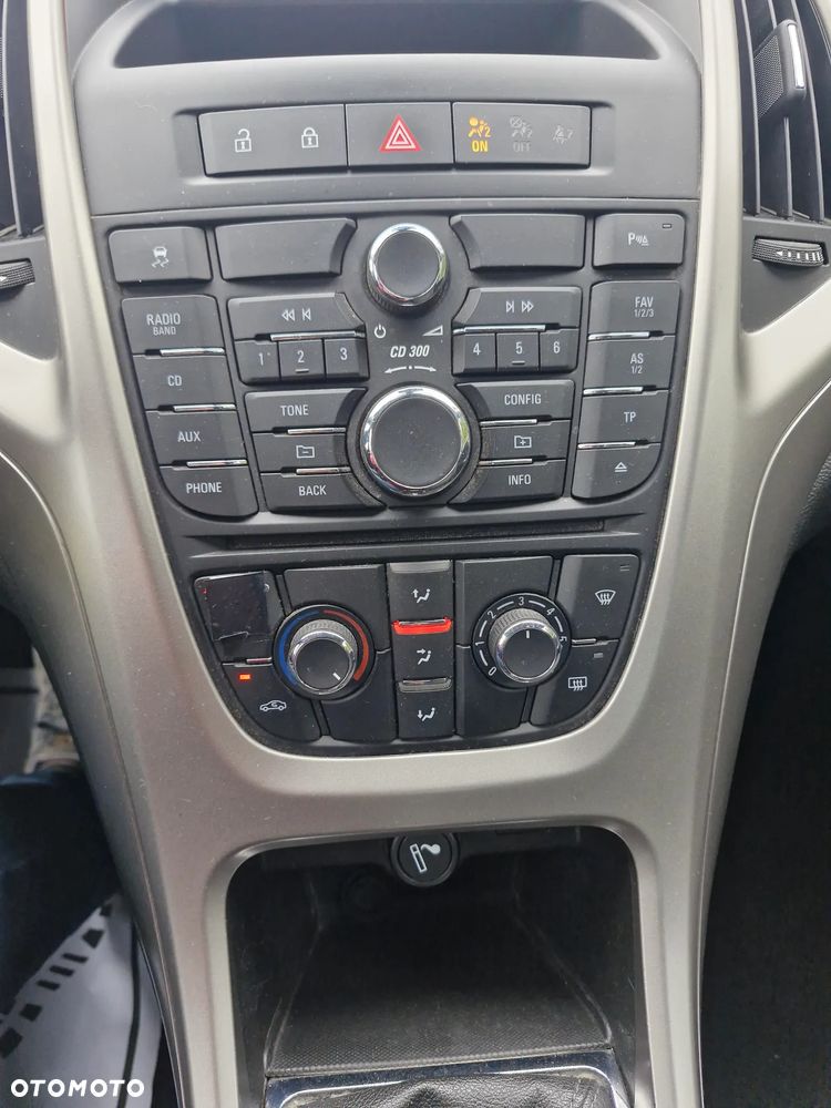 Opel Astra 1.6 ECOFLEX Start/Stop Edition - 20