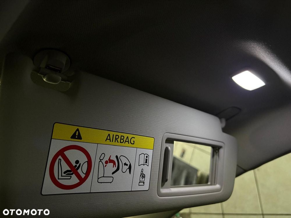 Volkswagen Golf - 27