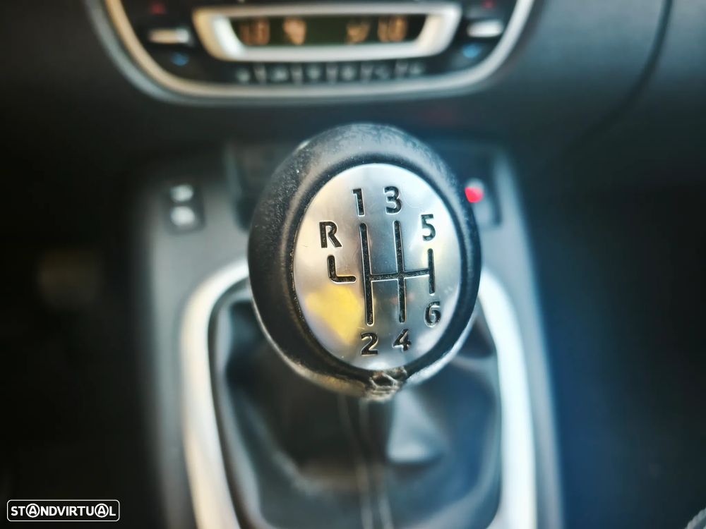 Renault Scénic Energy dCi 110 S&S Bose Edition - 11