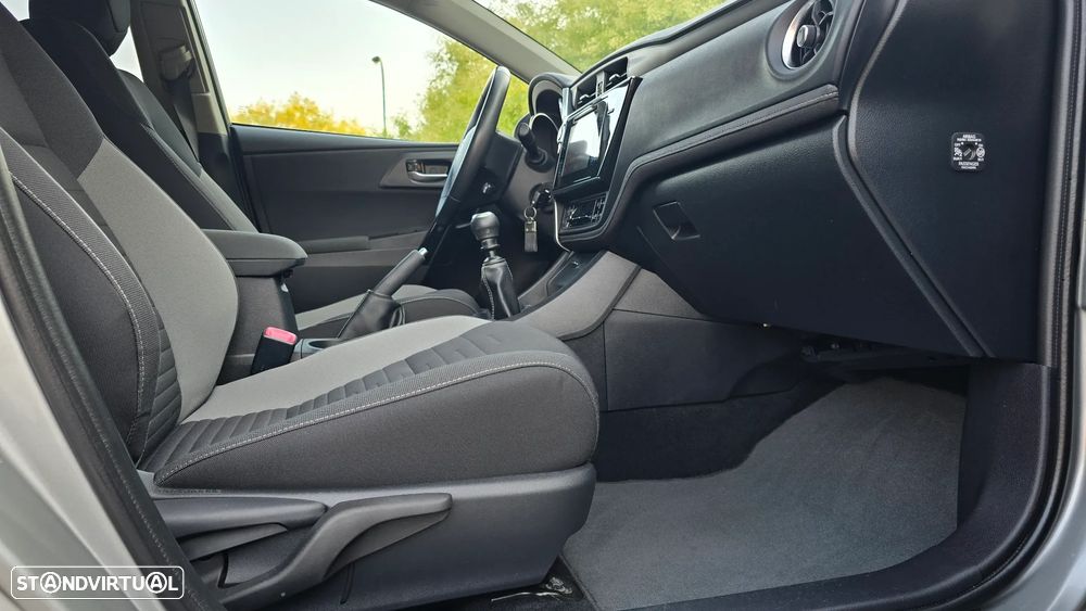 Toyota Auris 1.2T Comfort+Pack Techno +P.Sport — fotografia 50