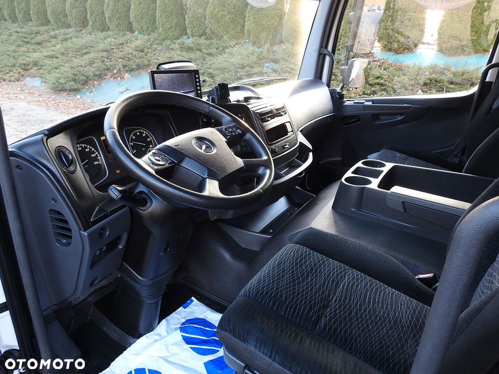 Mercedes-Benz ATEGO 12.24 KONTENER CHŁODNIA -10*C WINDA 16 PALET FUNKCJA GRZANIA ZASILANIE 230V WEBASTO KLIMATYZACJA TEMPOMAT LEDY PNEUMATYKA AUTOMAT BLIŹNIACZE KOŁA  240 - 3